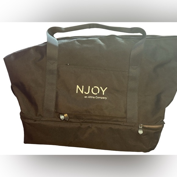 Catalina Deluxe Small Weekender Duffel Bag Black NWT – NJOY Logo - Picture 2 of 8